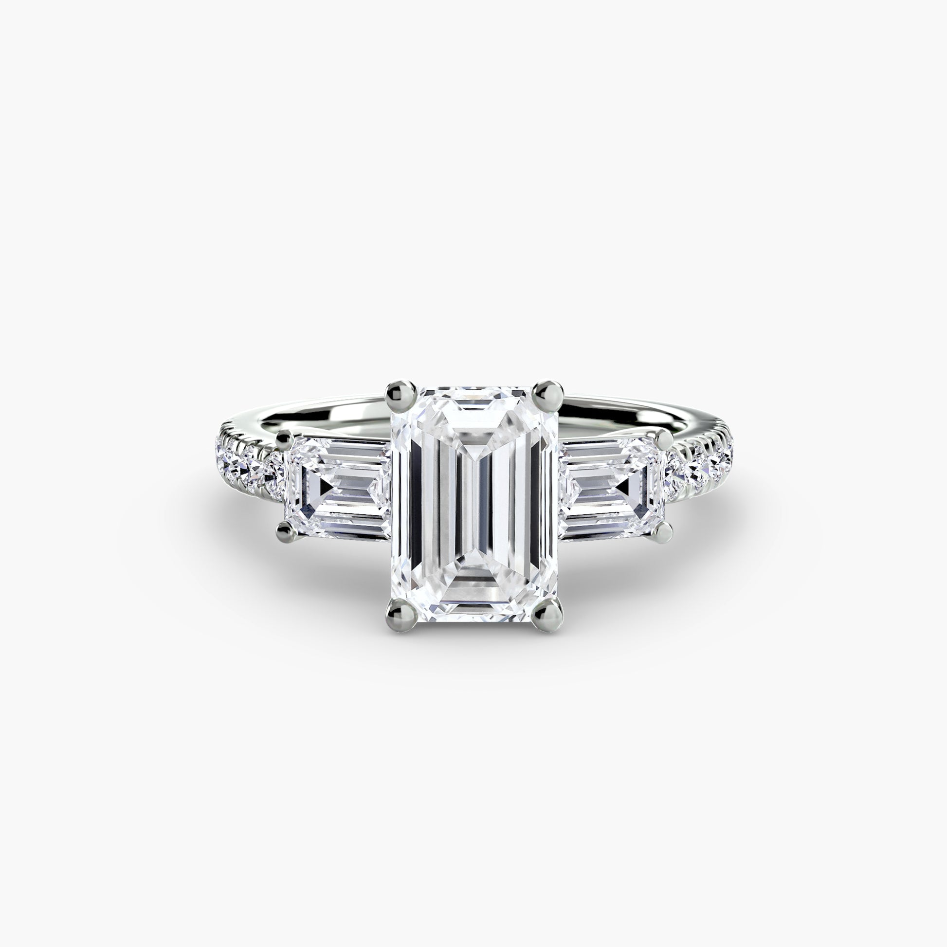 Tres Piedras Esmeralda con Pavé