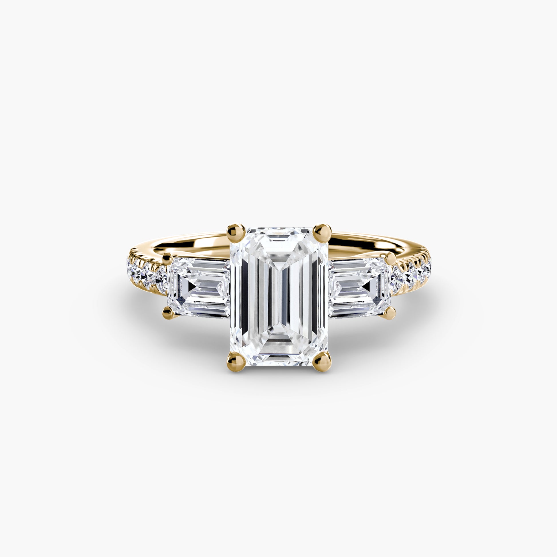 Tres Piedras Esmeralda con Pavé