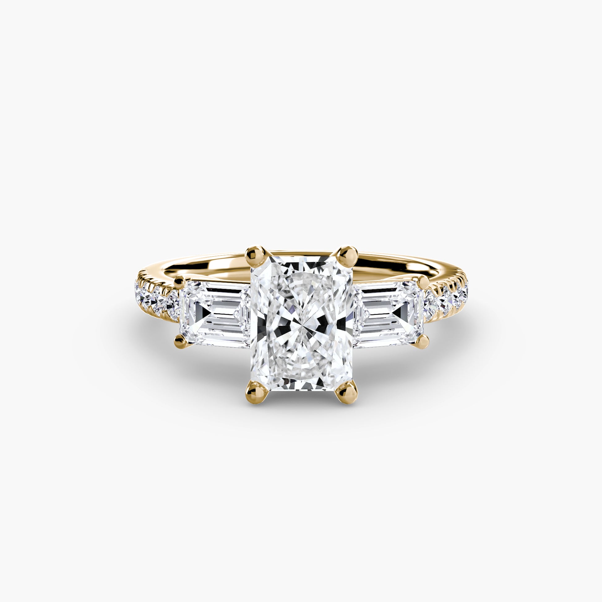 Tres Piedras Esmeralda con Pavé