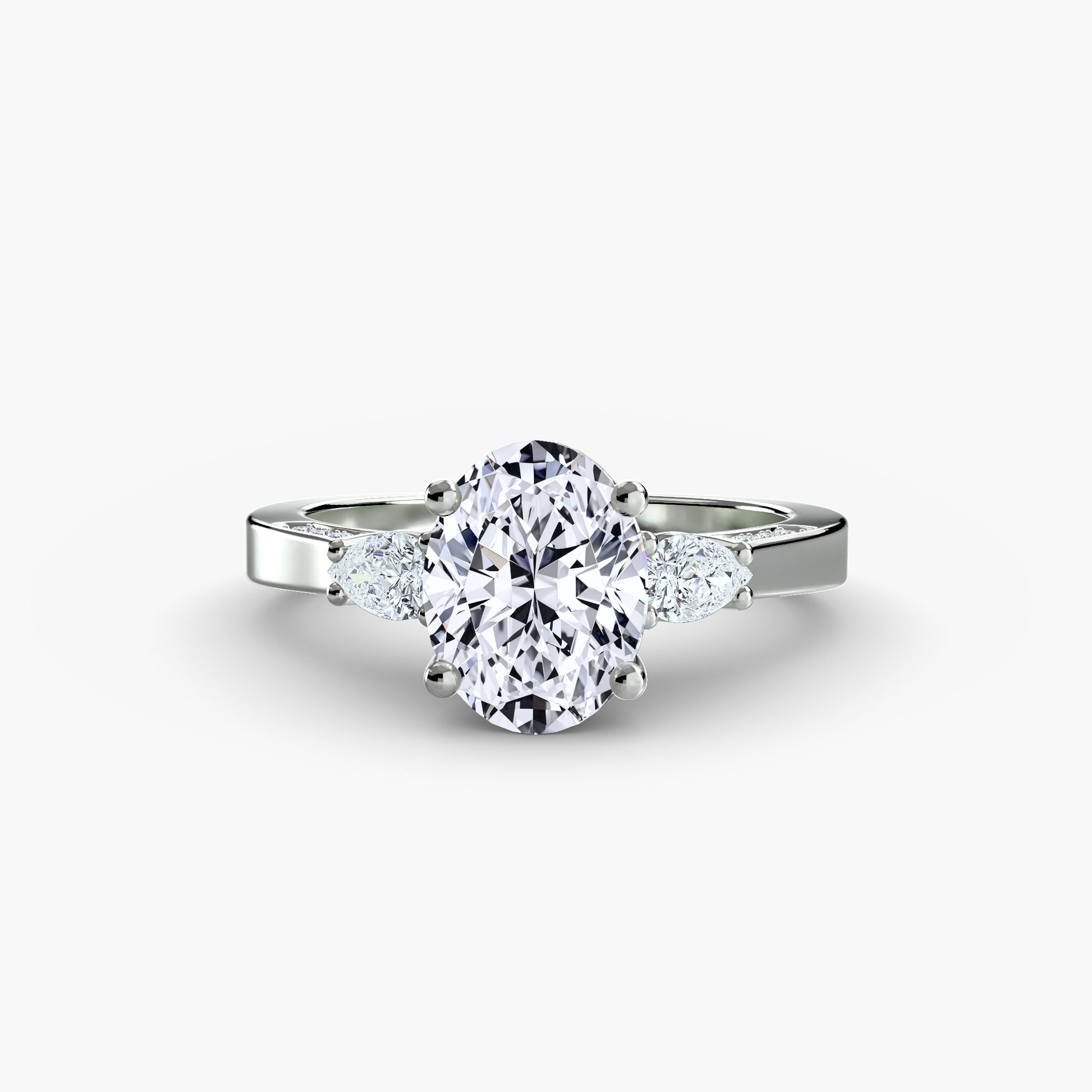 Tres Piedras con Pavé y Halo Oculto