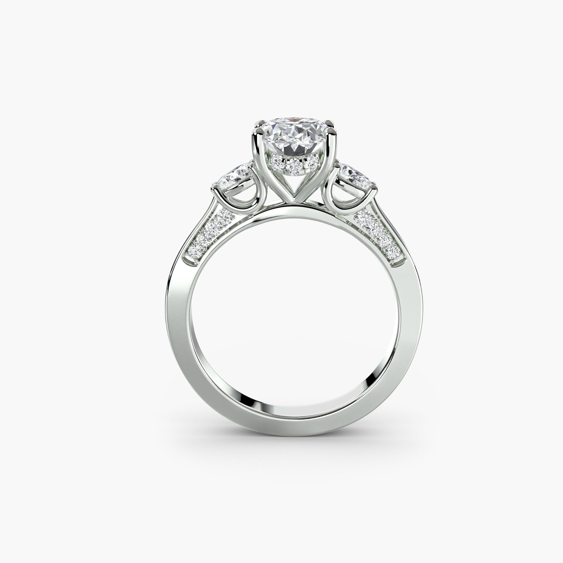 Tres Piedras con Pavé y Halo Oculto