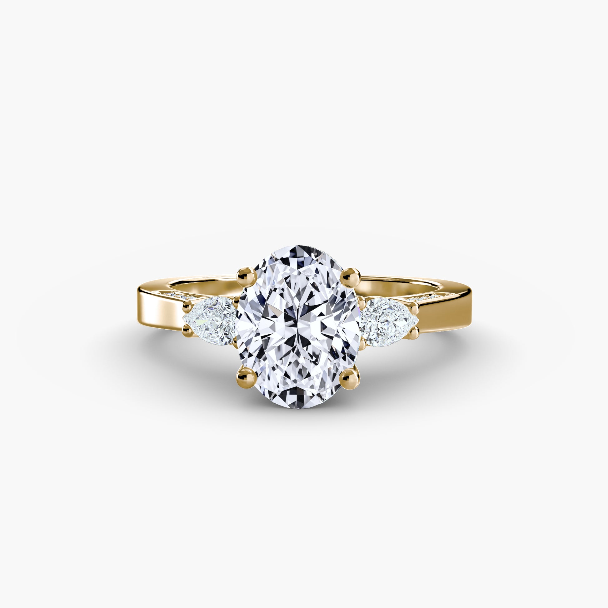 Tres Piedras con Pavé y Halo Oculto